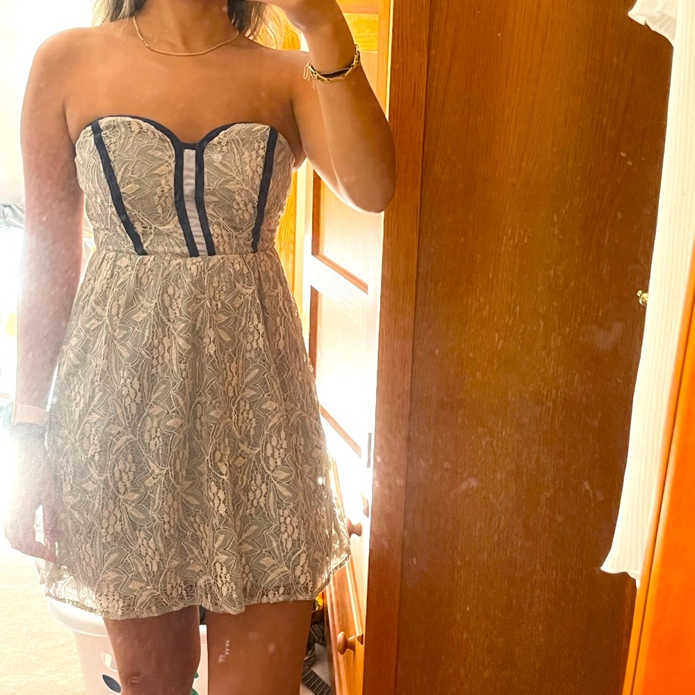 Strapless lace dress with navy trim